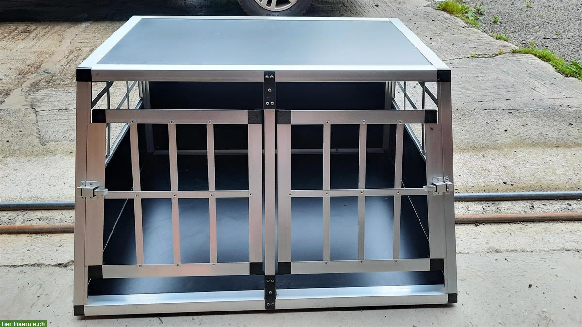 Praktische Hundetransportbox für kleinere Hunde