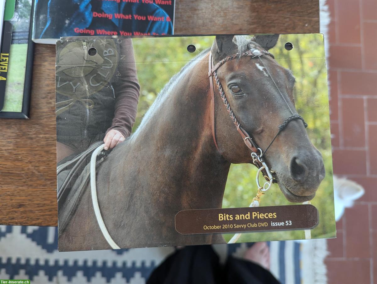 Bild 2: Verschiedene DVD's & Booklet's Parelli Natural Horsemanship