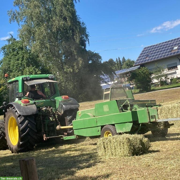 Heu und Stroh in Rund und Quaderballen mit Lieferung